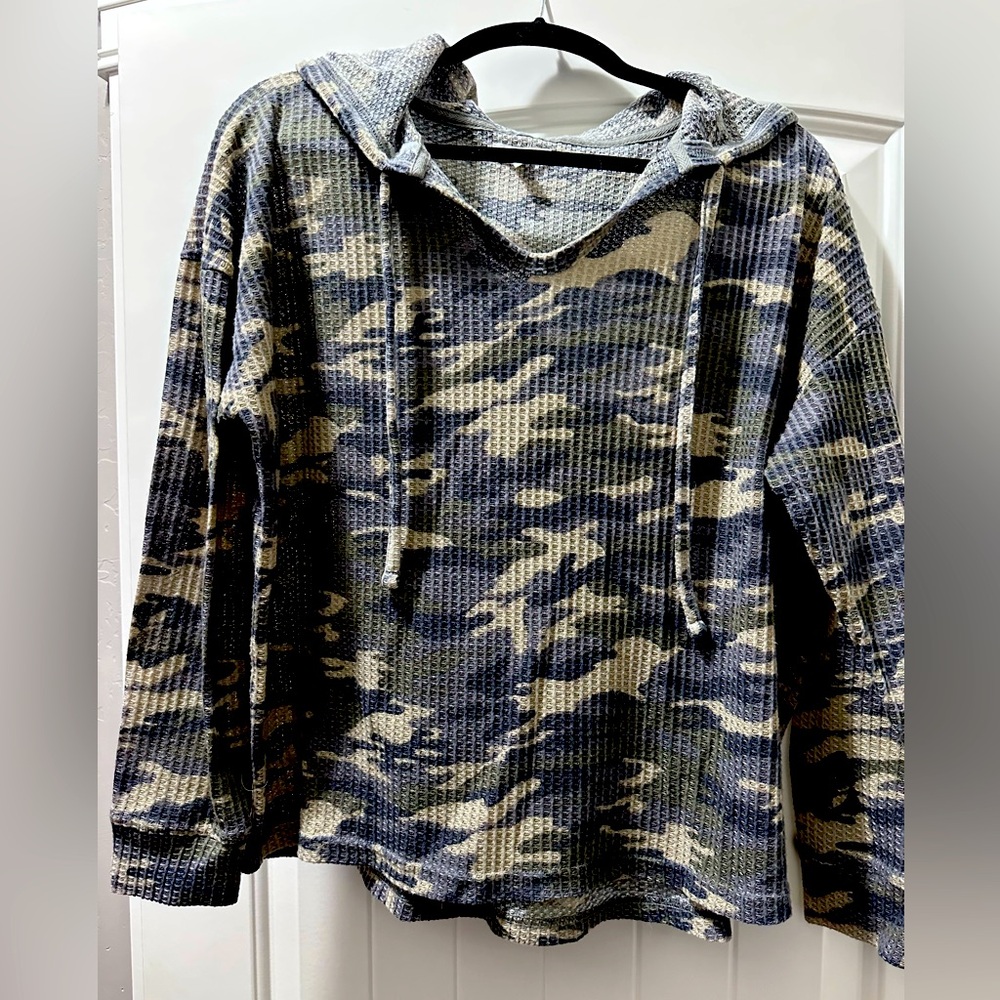 Maurice’s, camouflage hoodie. Grey, tan colors.